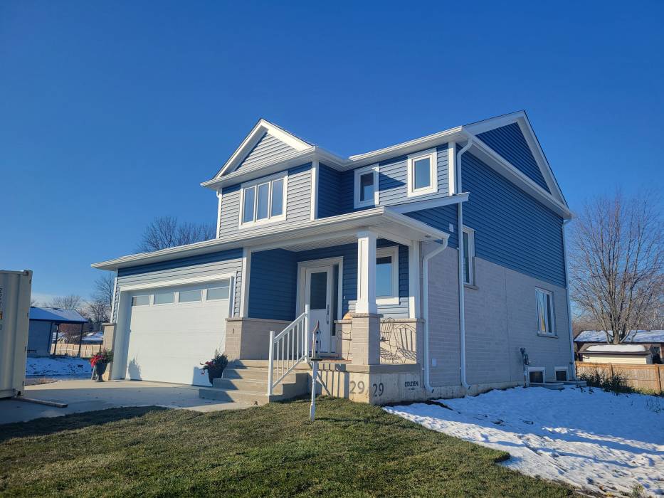Turning Bull Pottery Studio, Ailsa Craig, Ontario (Nairn)